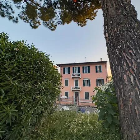 La Casa Di Eli Appartamenti Pisa Exterior photo