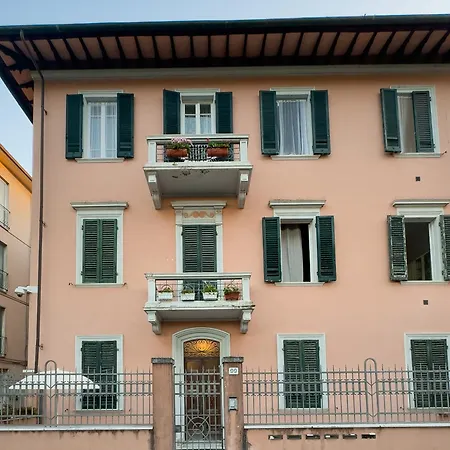 La Casa Di Eli Appartamenti Pisa Exterior photo